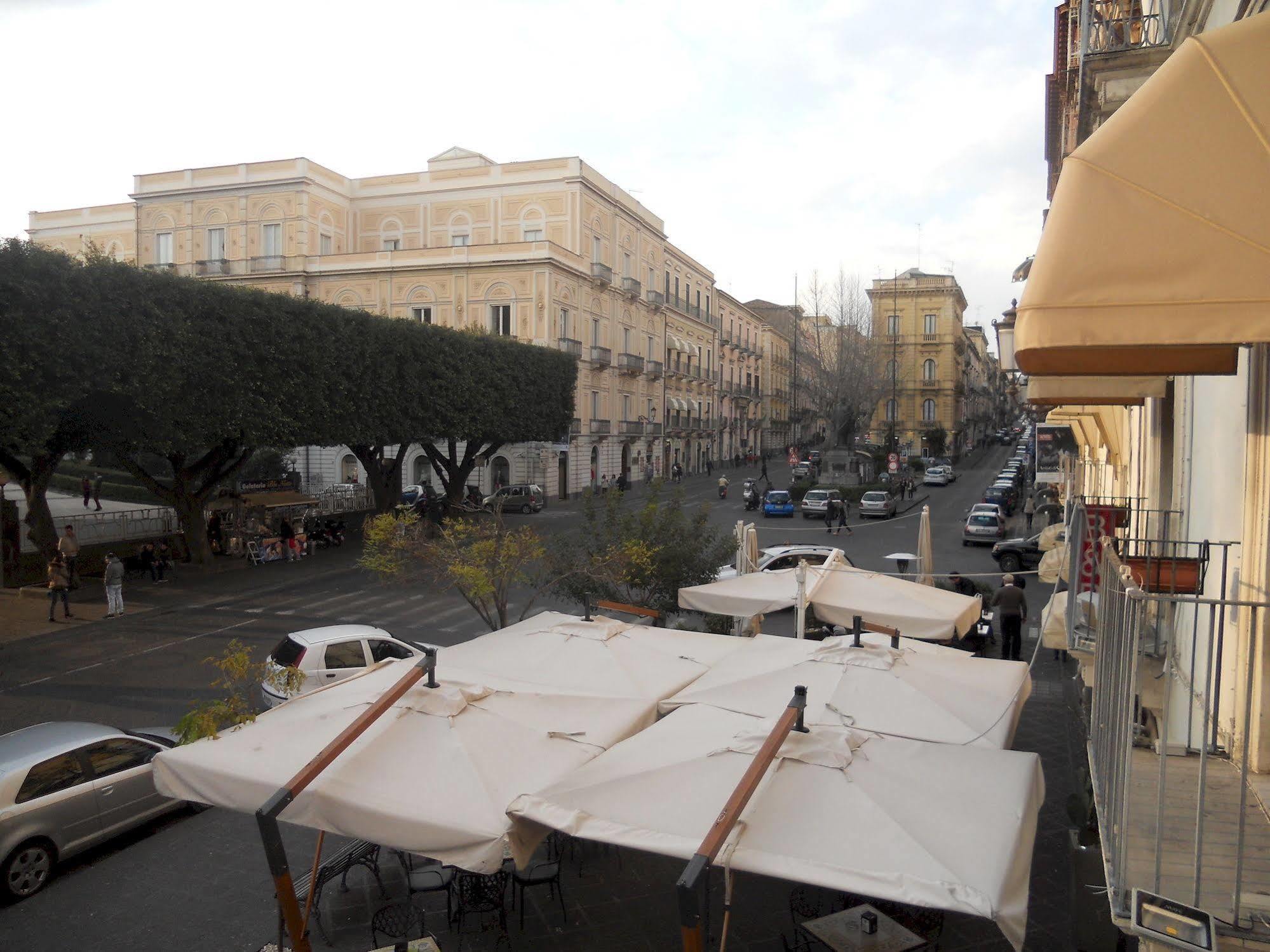 B&B Massimo Centro Catania-Fontanarossai nemzetközi repülőtér Kültér fotó